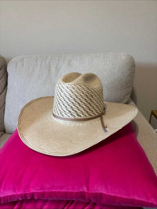 Resistol Accessories - Natural Straw Cowboy Hat with Leather Band